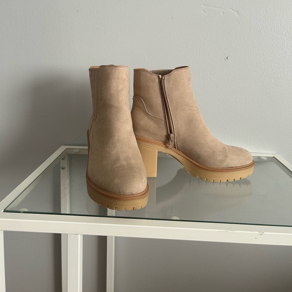 Universal Threads faux suede boots